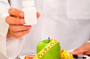 La meitat dels centres analitzats recomanen un tractament dietètic basat únicament en productes estrella
