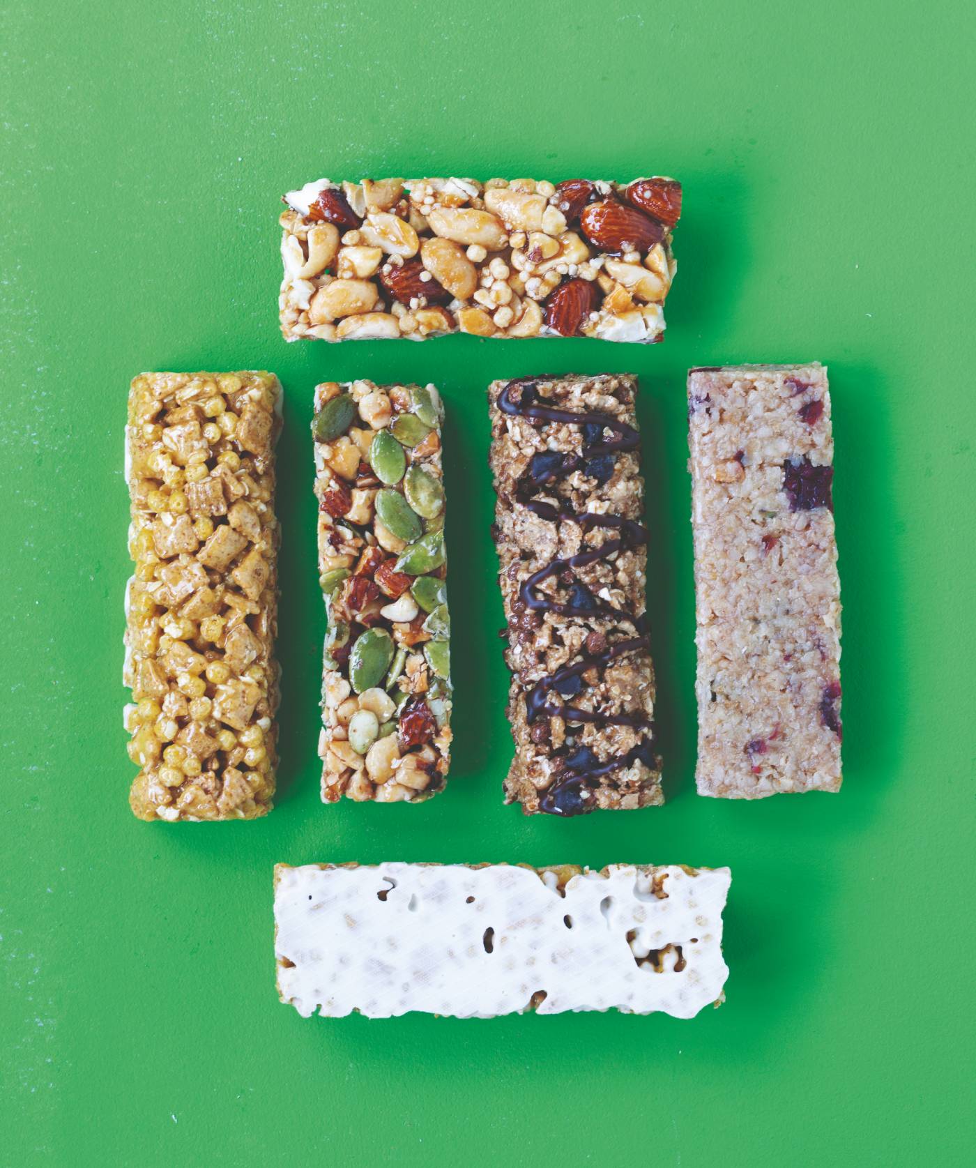 Barritas energéticas: frutos secos, cereales... y mucho azúcar