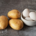 ¿Los huevos y las patatas se pueden cocinar juntos?
